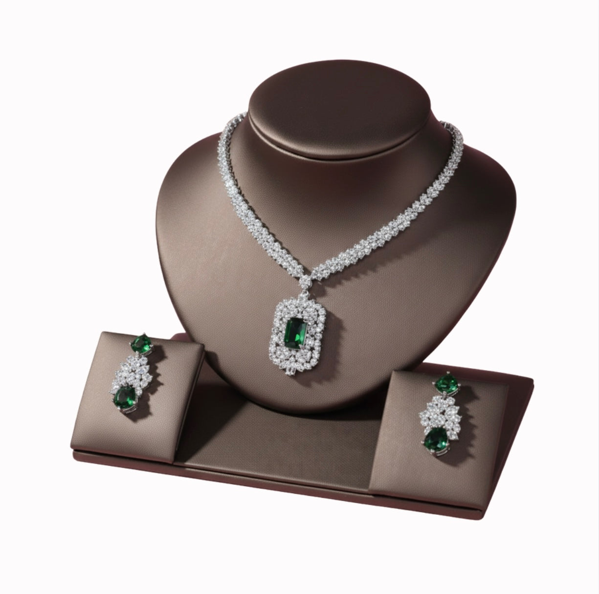 Green Crystal Earrings	Set