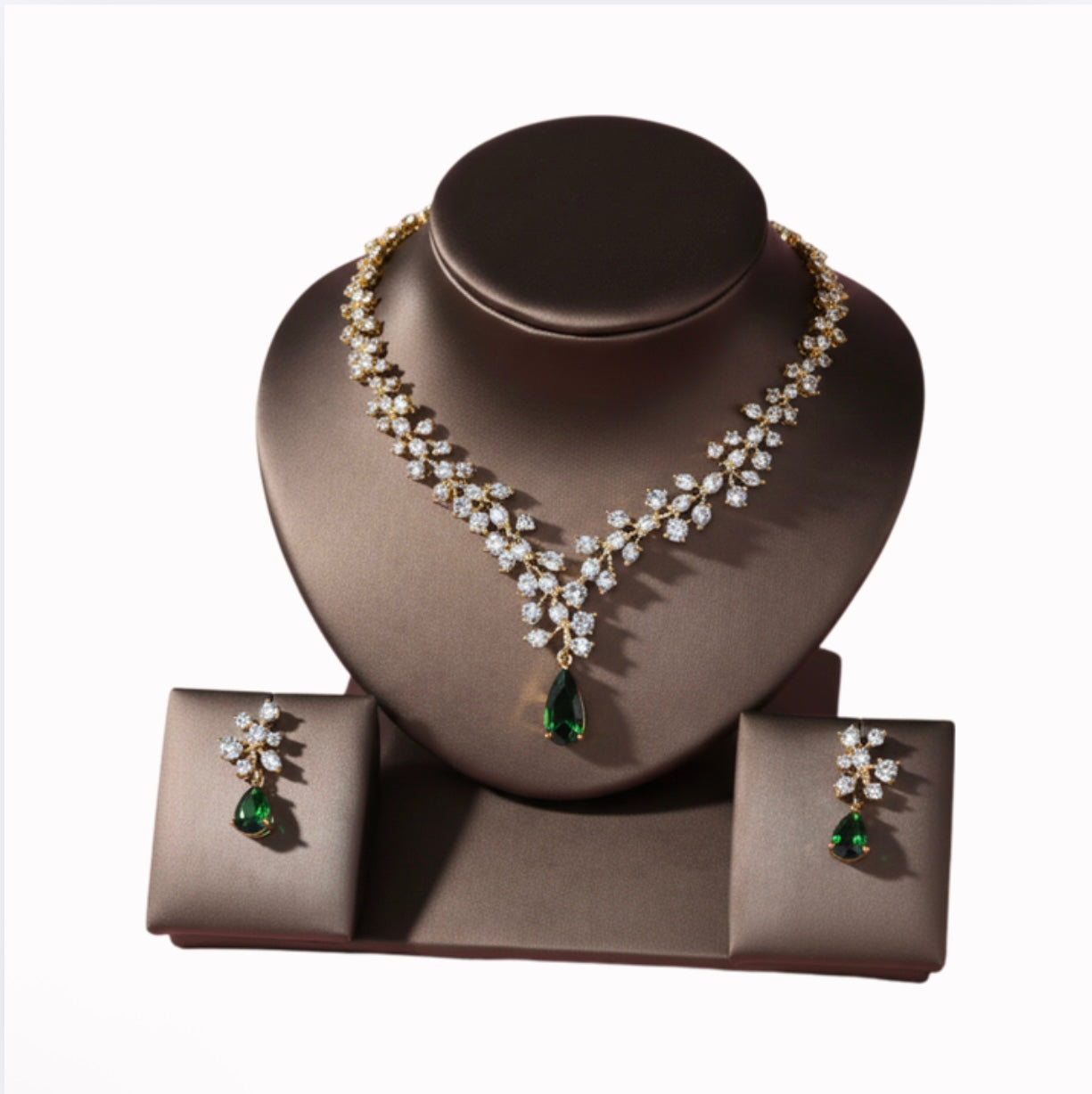 Deep Green Dangle Earrings Set